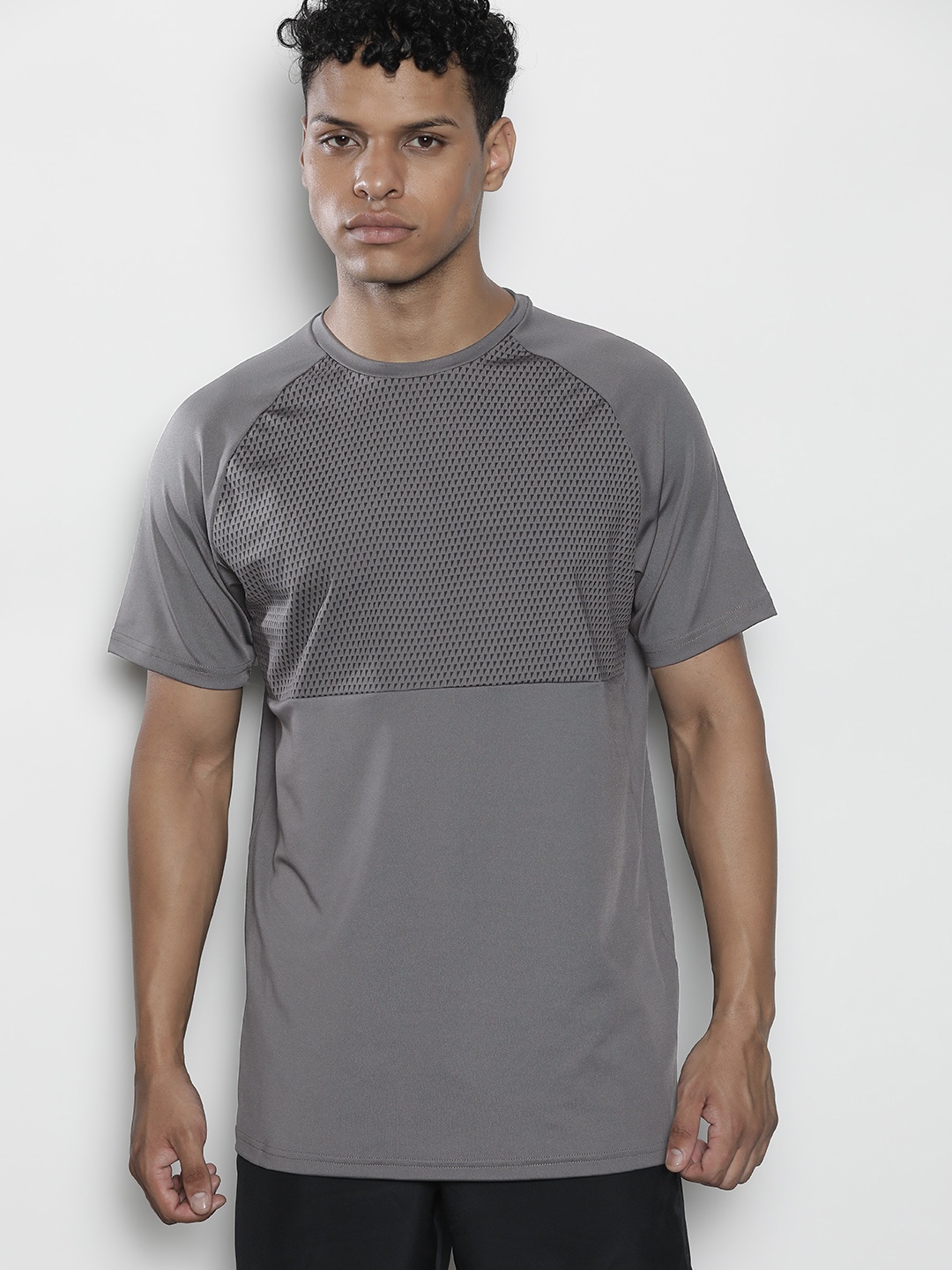 

boohooMAN Micro Printed Raglan Sleeves Regular Fit T-shirt, Grey