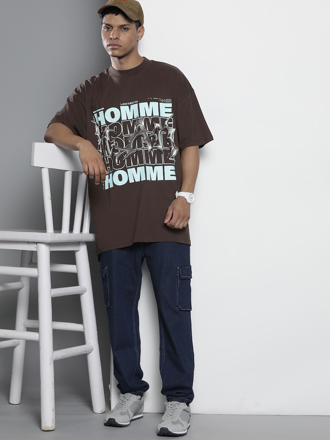 

boohooMAN Pure Cotton Typography Printed Drop-Shoulder Sleeves Longline Oversized T-shirt, Coffee brown