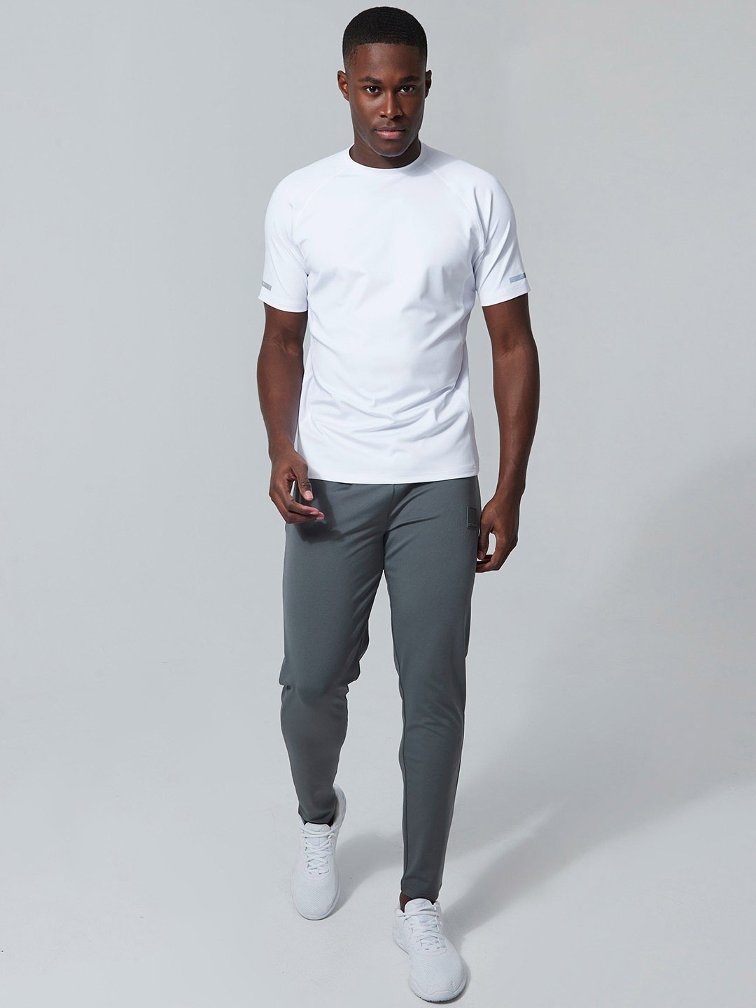 

boohooMAN Active Tracksuit, White