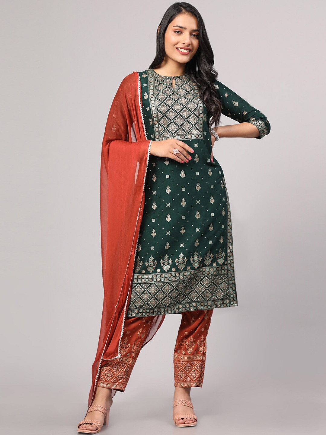 

V TRADITION Ethnic Motifs Printed Straight Kurta with Trousers & With Dupatta, Green