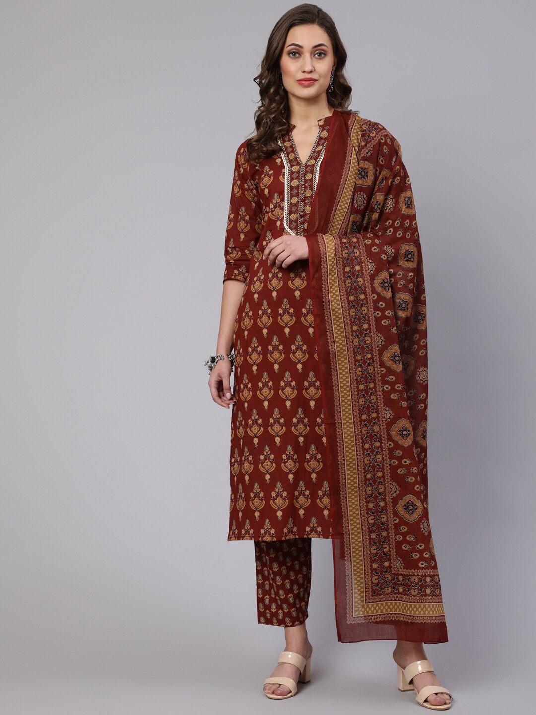 

THE NKS PLUS Floral Printed Pure Cotton Kurta with Trousers & With Dupatta, Maroon