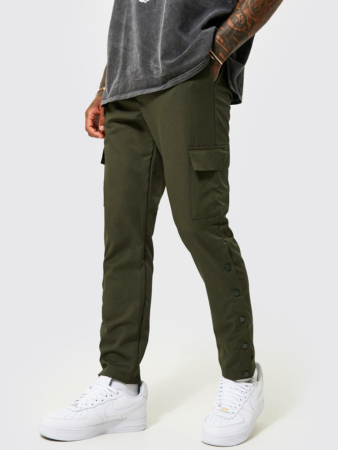 

boohooMAN Smart Skinny Fit Cargos, Olive