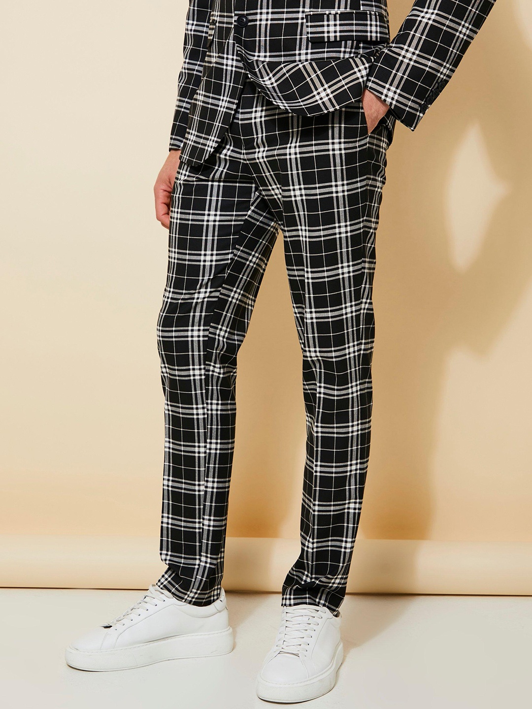 

boohooMAN Men Checked Skinny Fit Trousers, Black