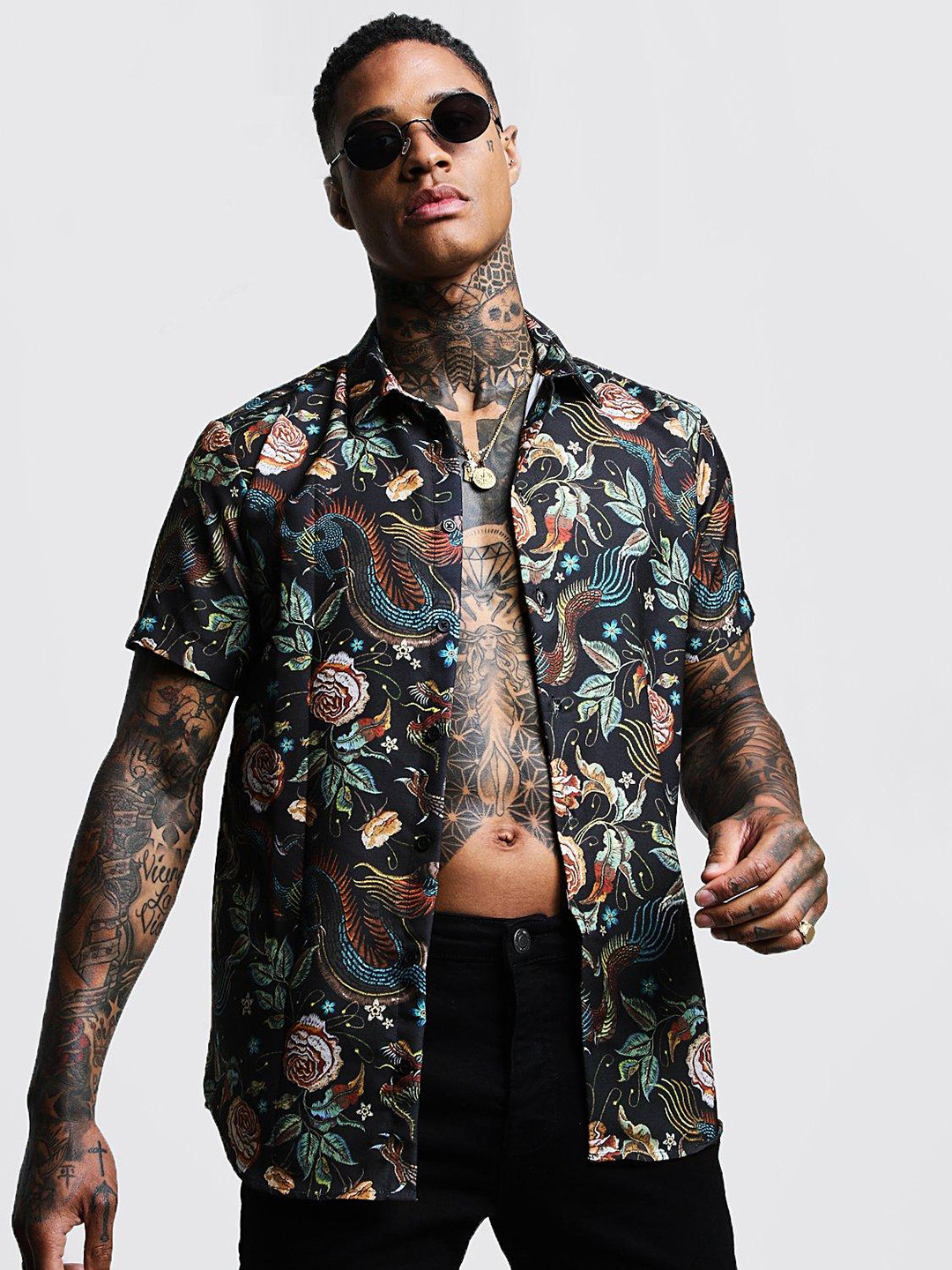 

boohooMAN Printed Casual Shirt, Navy blue