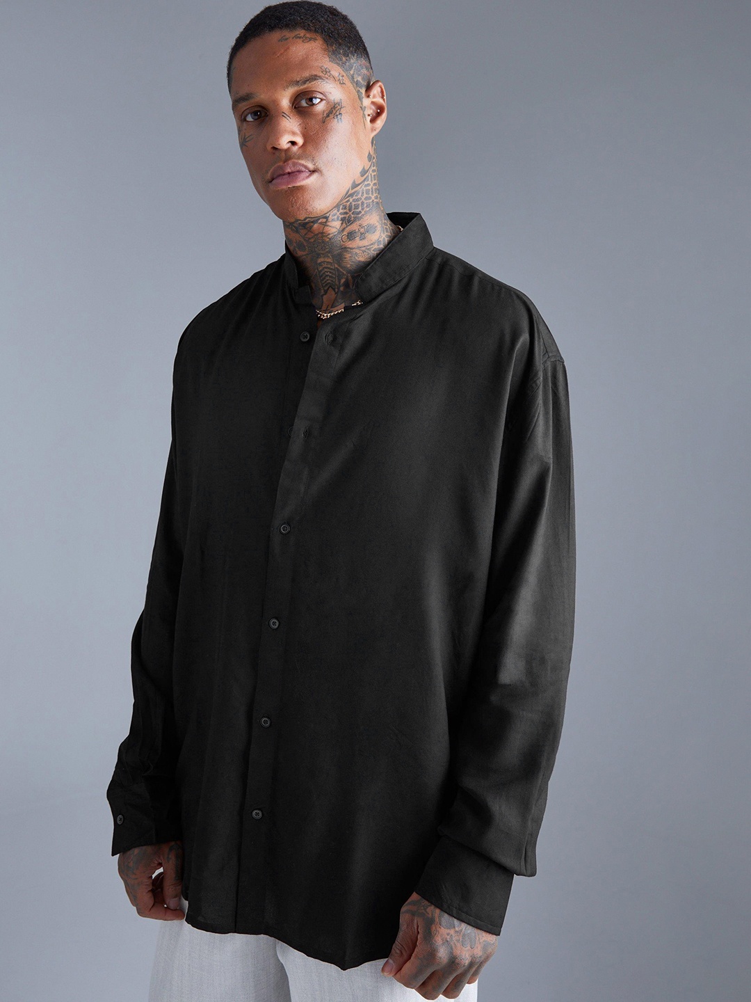 

boohooMAN Oversized Casual Shirt, Navy blue