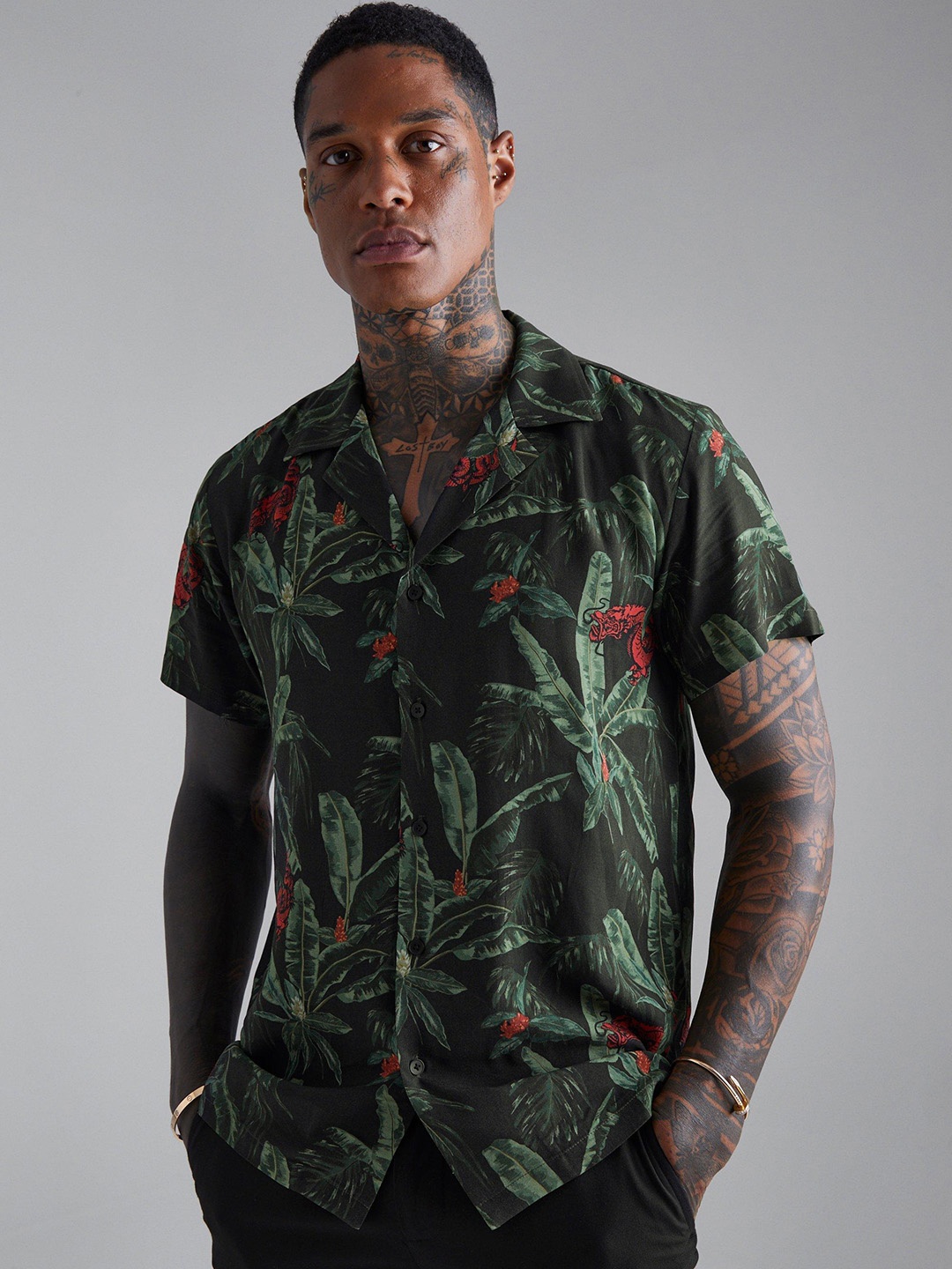 

boohooMAN Floral Printed Casual Shirt, Black