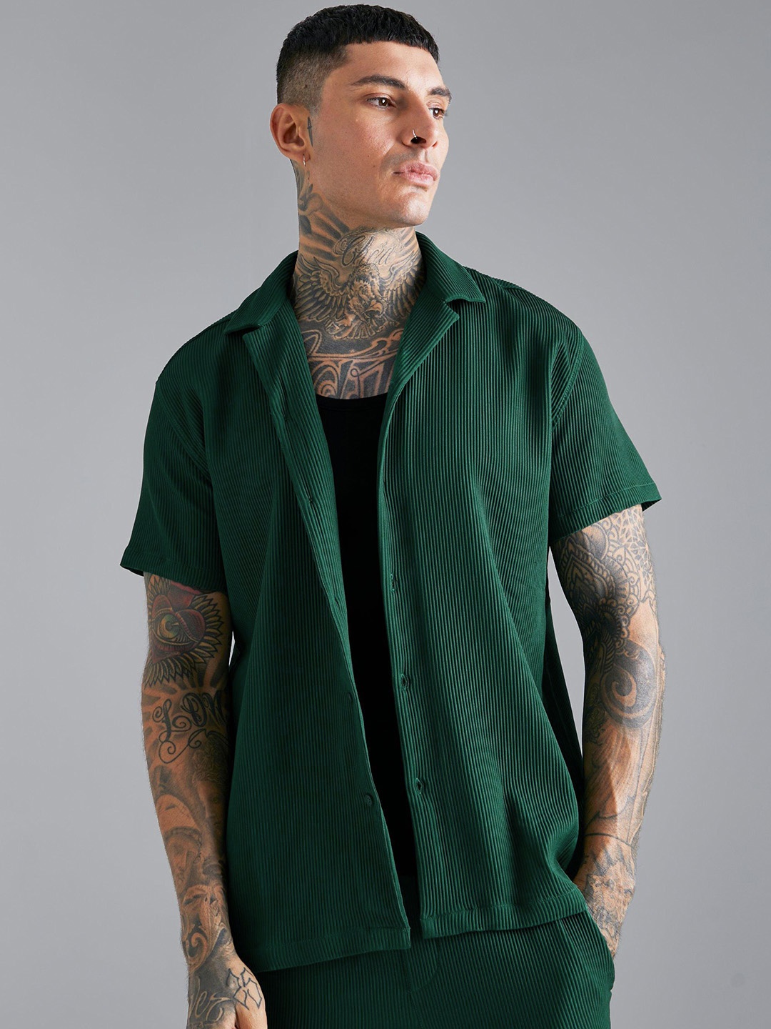 

boohooMAN Oversized Pleated Shirt, Green
