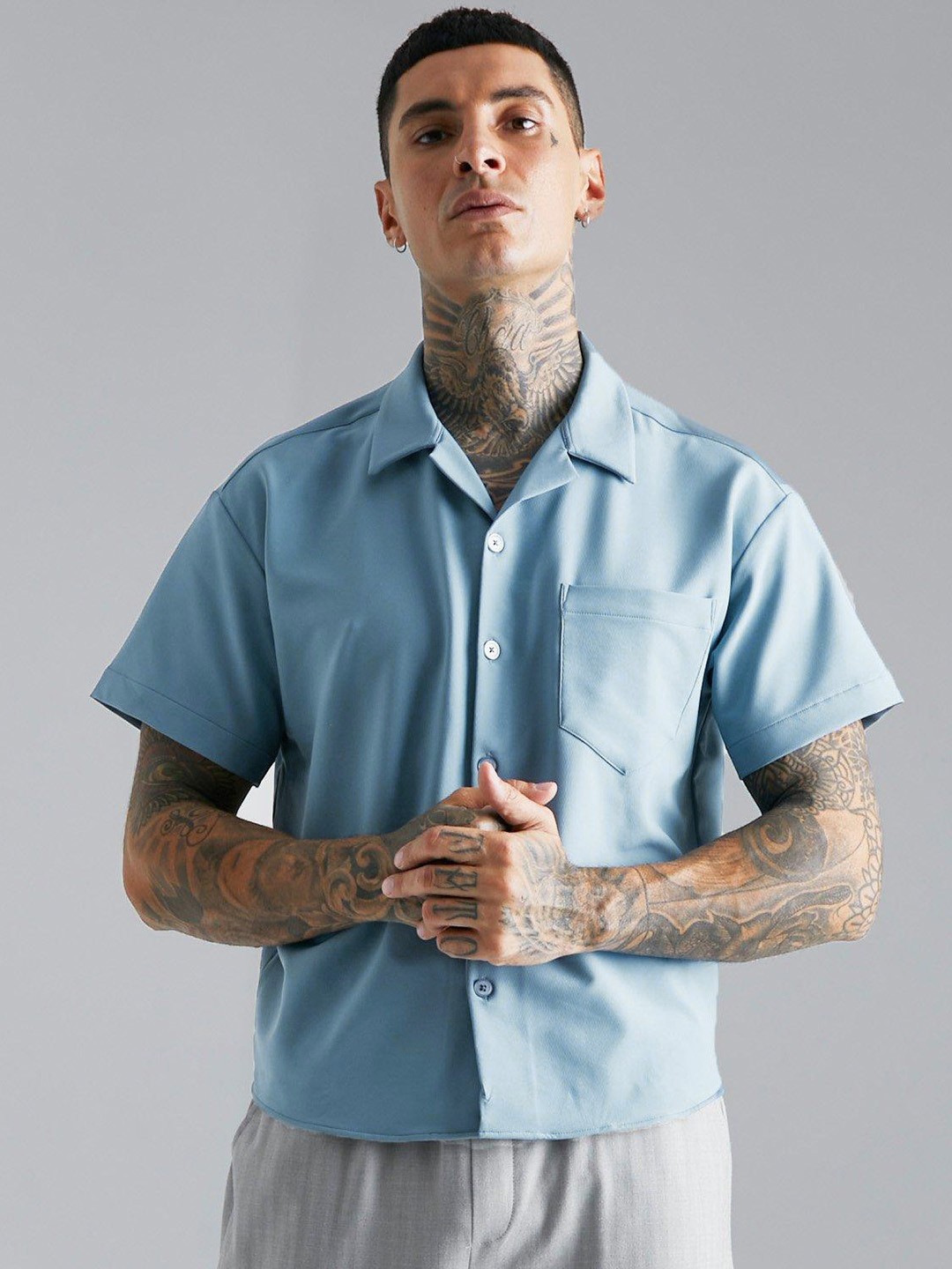 

boohooMAN Solid Boxy Fit Casual Shirt, Blue
