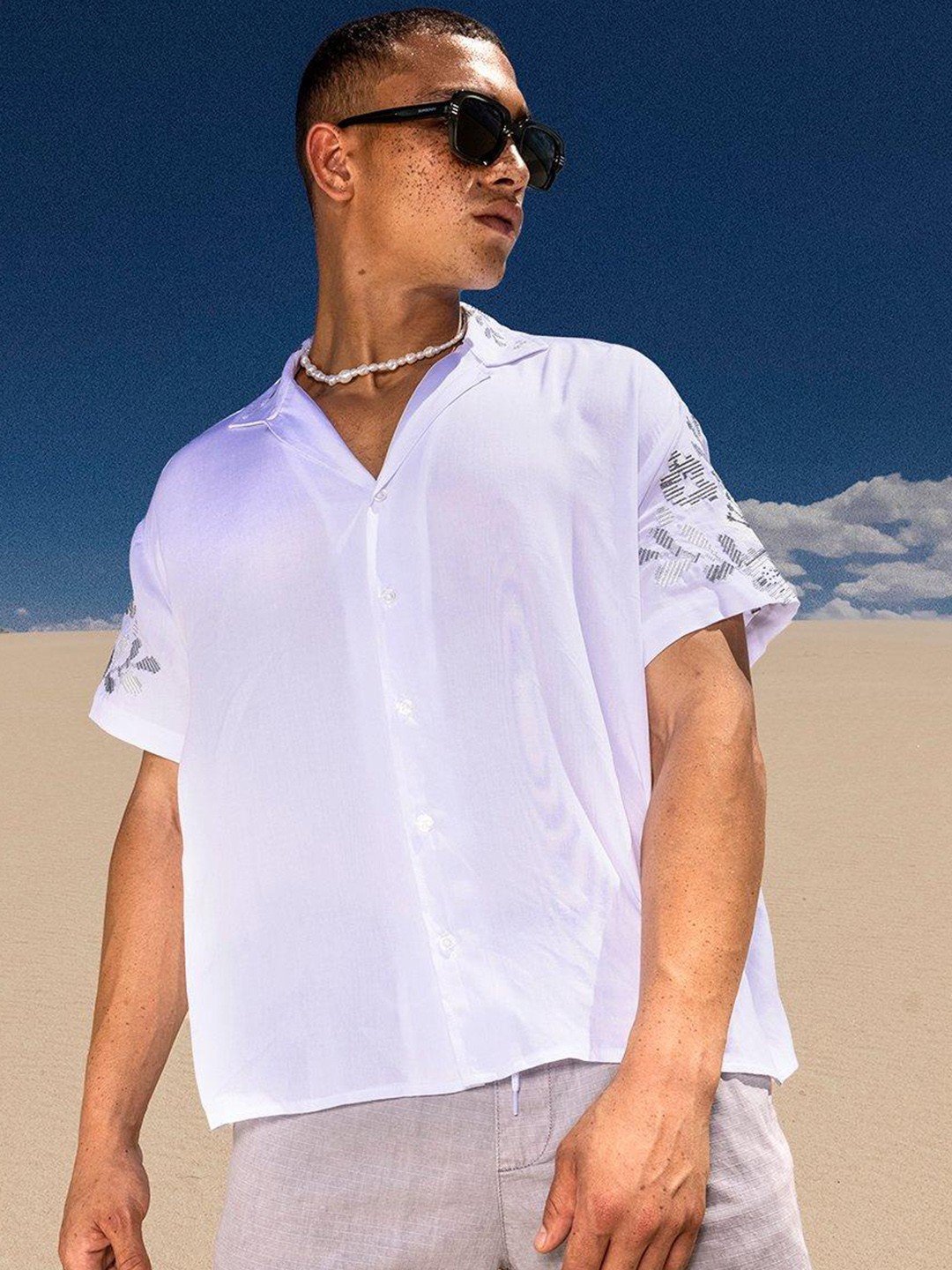 

boohooMAN Embroidered Detail Boxy Casual Shirt, White