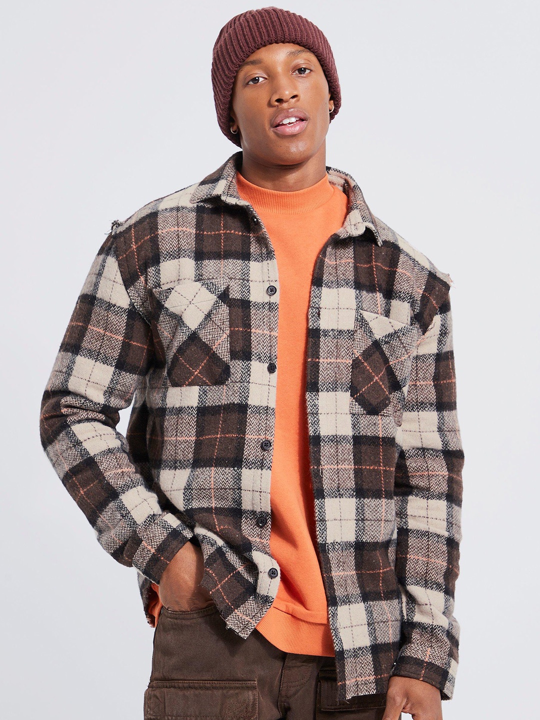 

boohooMAN Tartan Checked Shacket, Off white