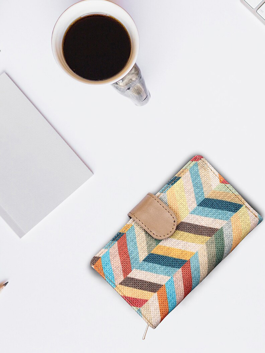 

THE CLOWNFISH Women Striped Zip Around Button Wallet, Beige