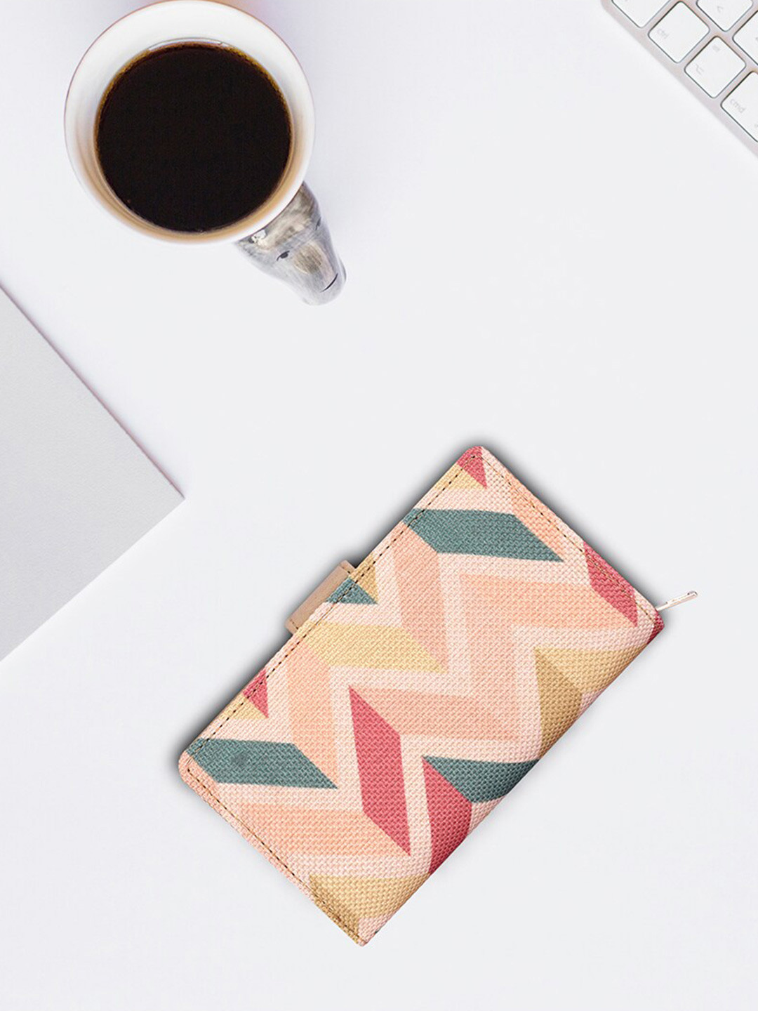 

THE CLOWNFISH Fab Women Geometric Printed Zip Around Button Wallet, Cream