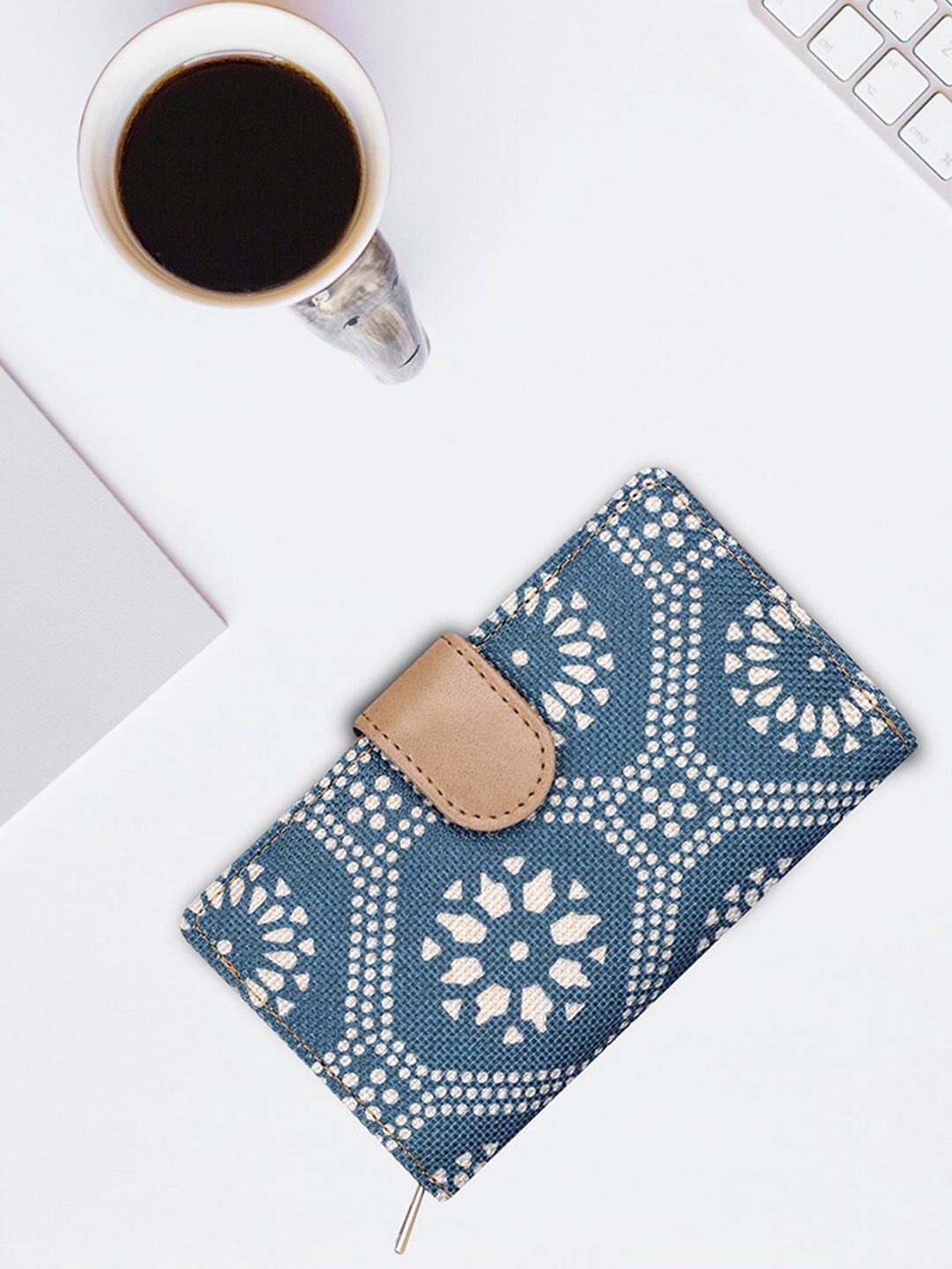 

THE CLOWNFISH Women Ethnic Motifs Printed Zip Around Wallet, Navy blue