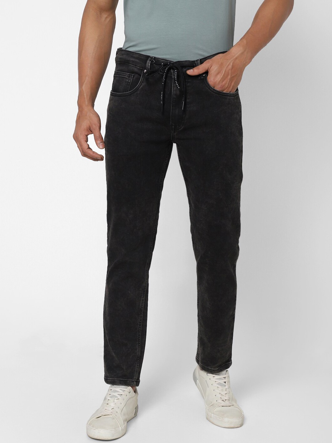 

Street Armor by Pantaloons Men Low Distress Jeans, Black