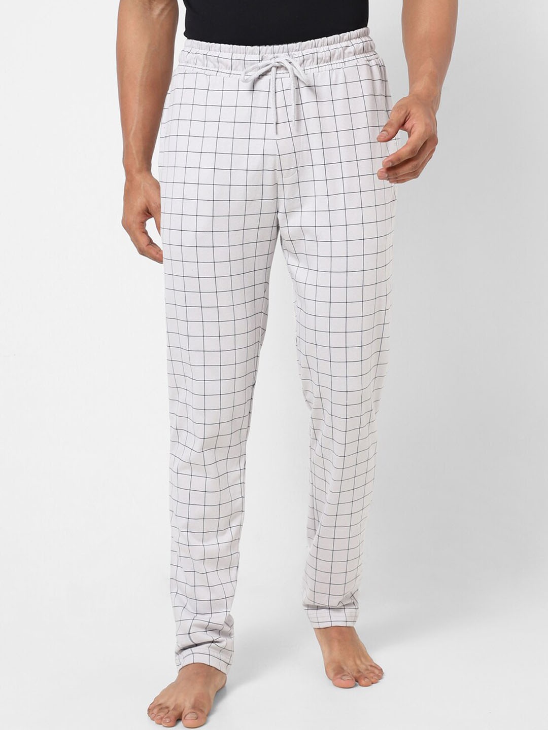 

Ajile by Pantaloons Men Checked Cotton Mid-Rise Lounge Pants, White