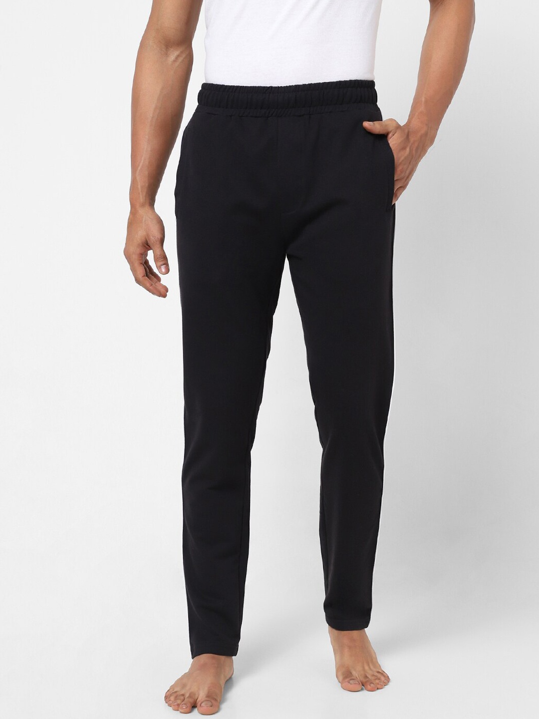 

Ajile by Pantaloons Men Mid-Rise Straight Lounge Pants, Black