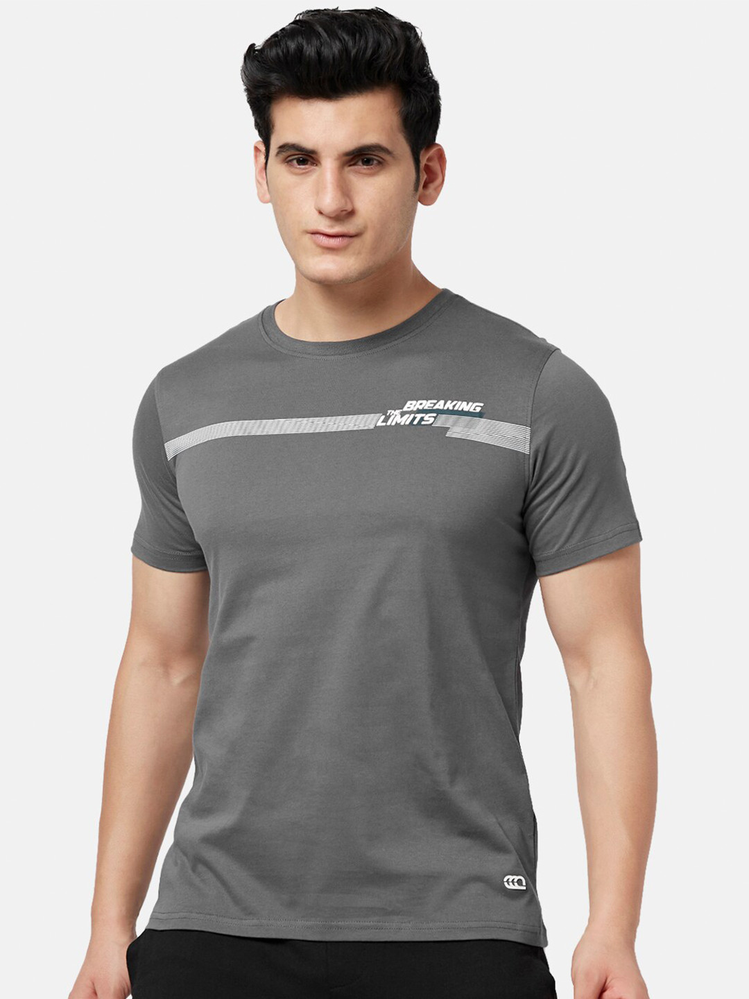 

Ajile by Pantaloons Men Slim Fit Cotton Outdoor T-shirt, Grey