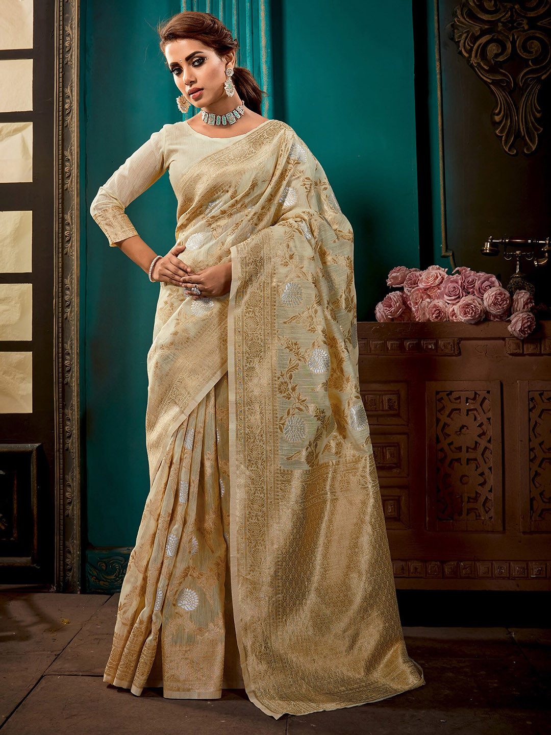

elora Ethnic Motifs Woven Design Zari Pure Linen Banarasi Saree, Off white