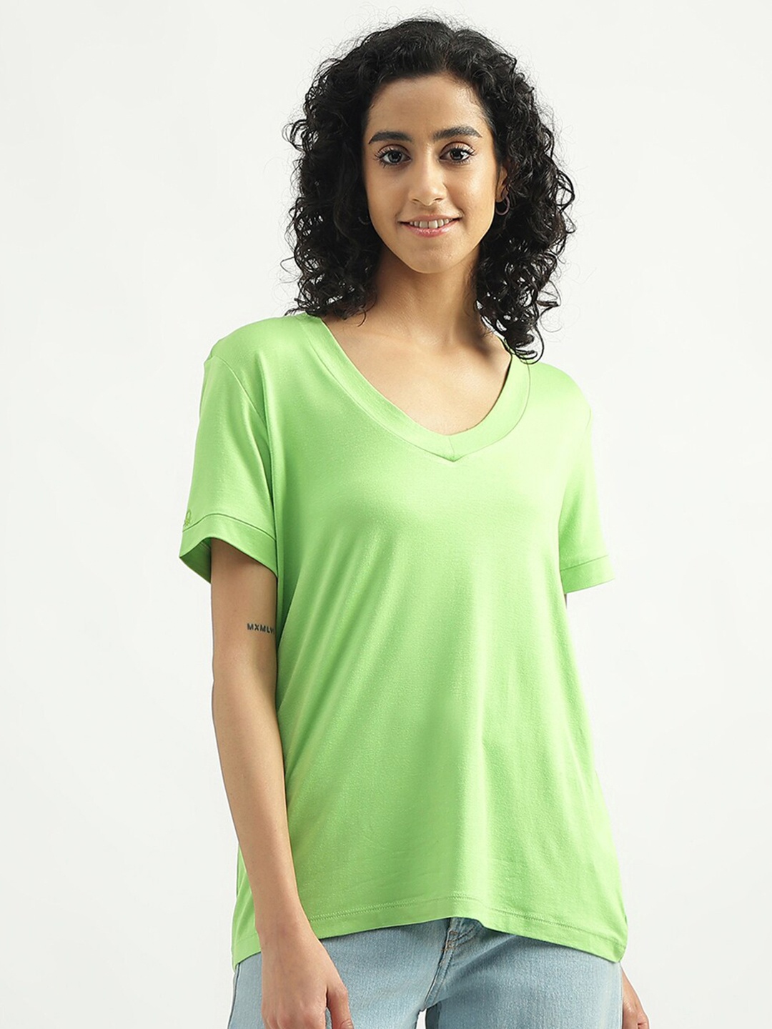 

United Colors of Benetton V-Neck Loose Fit Cotton T-shirt, Green