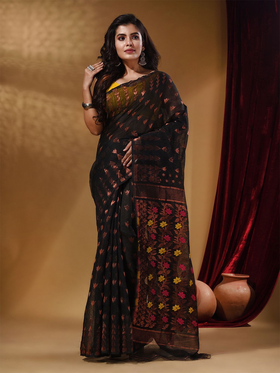 

Arhi Ethnic Motifs Woven Design Zari Silk Cotton Jamdani Saree, Black