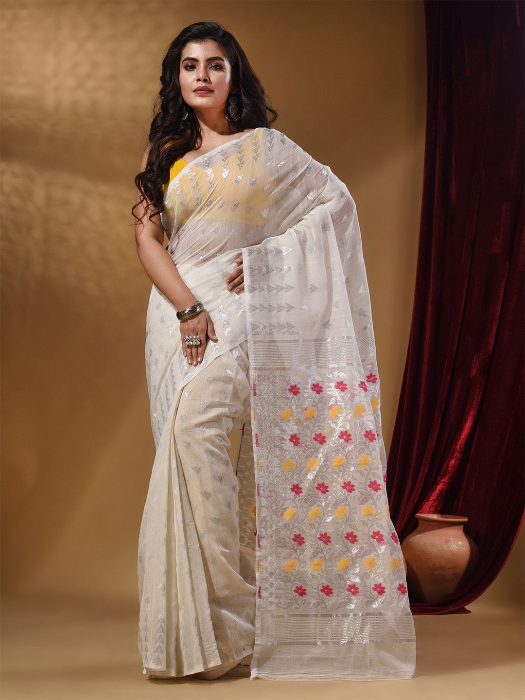 

Arhi Ethnic Motifs Woven Design Zari Silk Cotton Jamdani Saree, White