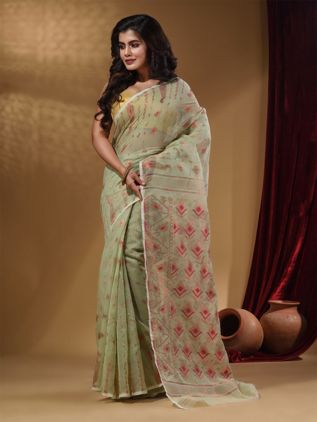 

Arhi Geometric Woven Design Zari Silk Cotton Jamdani Saree, Green