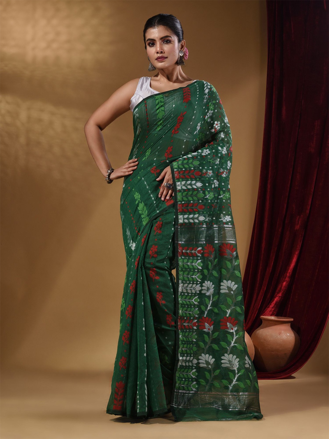 

Arhi Floral Woven Design Zari Silk Cotton Jamdani Saree, Green