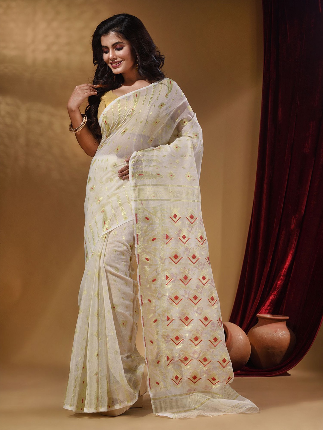 

Arhi Ethnic Woven Design Zari Jamdani Saree, White