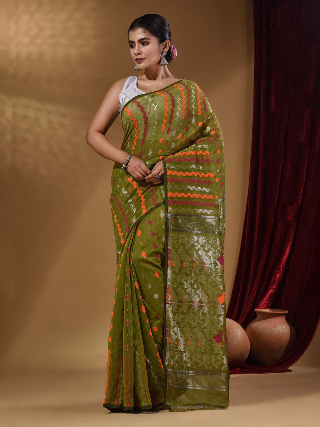 

Arhi Floral Woven Design Jamdani Saree, Green