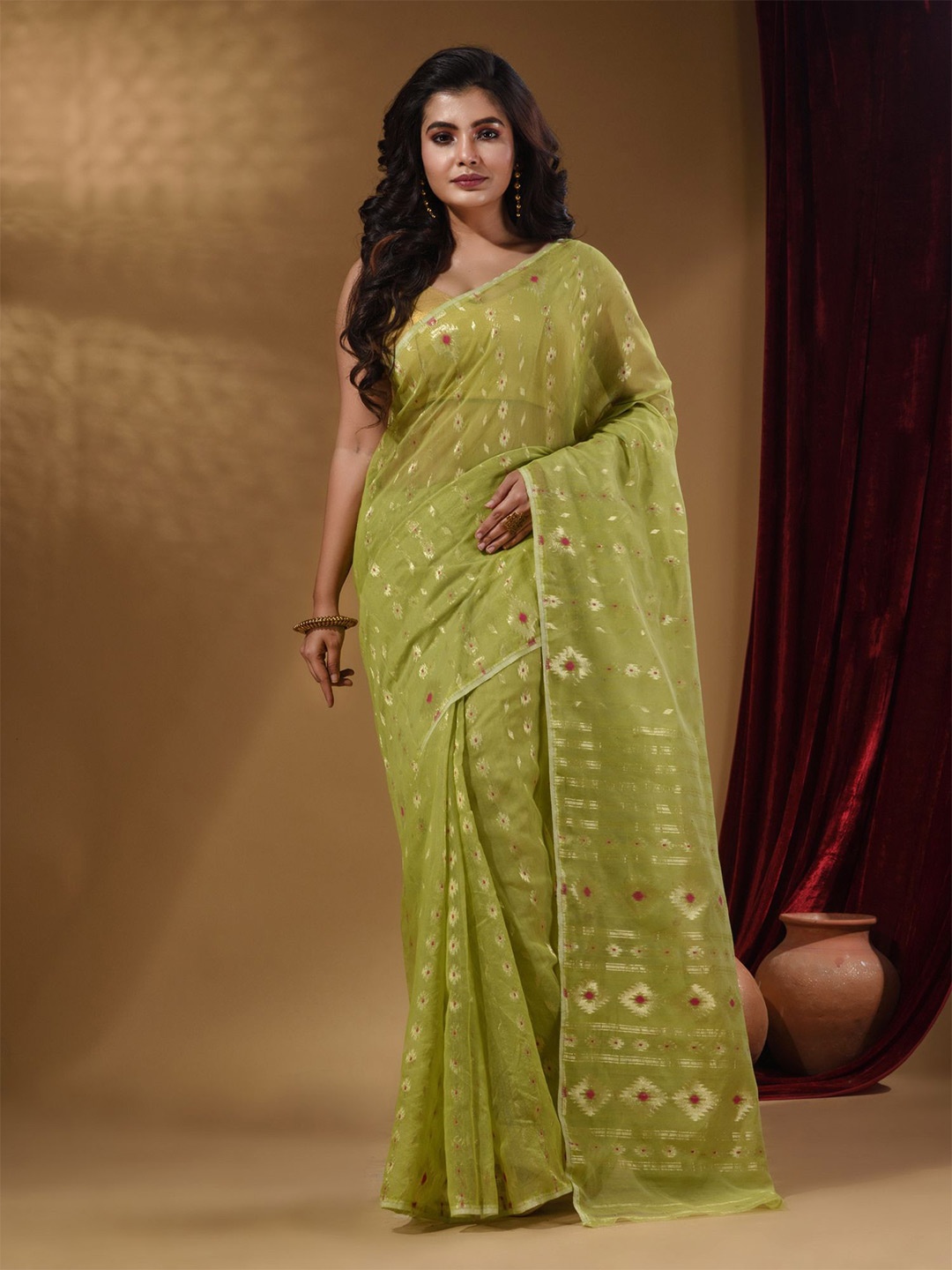 

Arhi Ethnic Motif Woven Design Zari Silk Cotton Jamdani Saree, Lime green