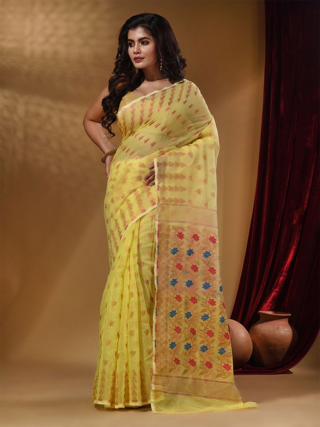 

Arhi Floral Woven Design Zari Jamdani Saree, Yellow