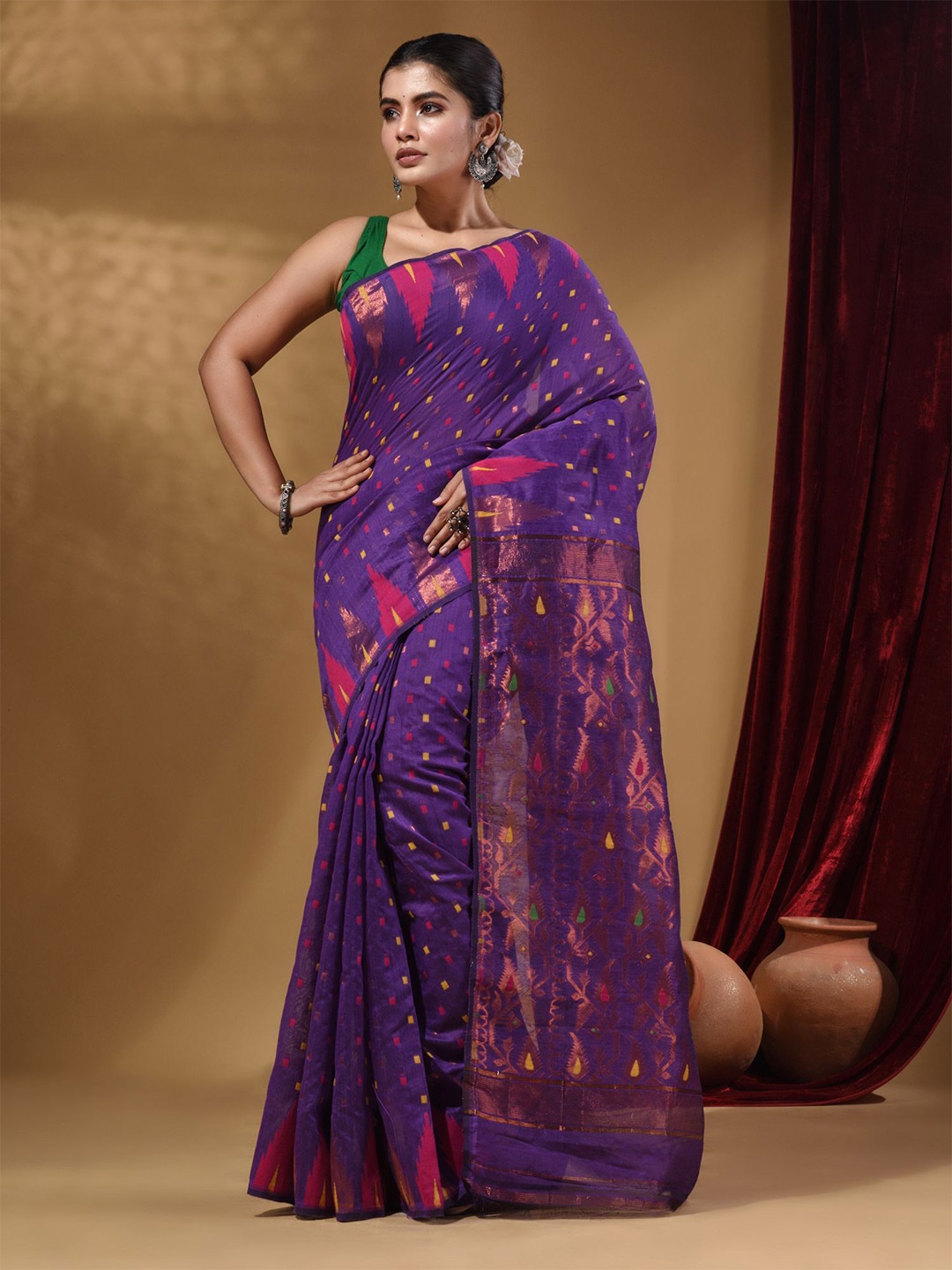 

Arhi Geometric Woven Design Zari Jamdani Saree, Purple