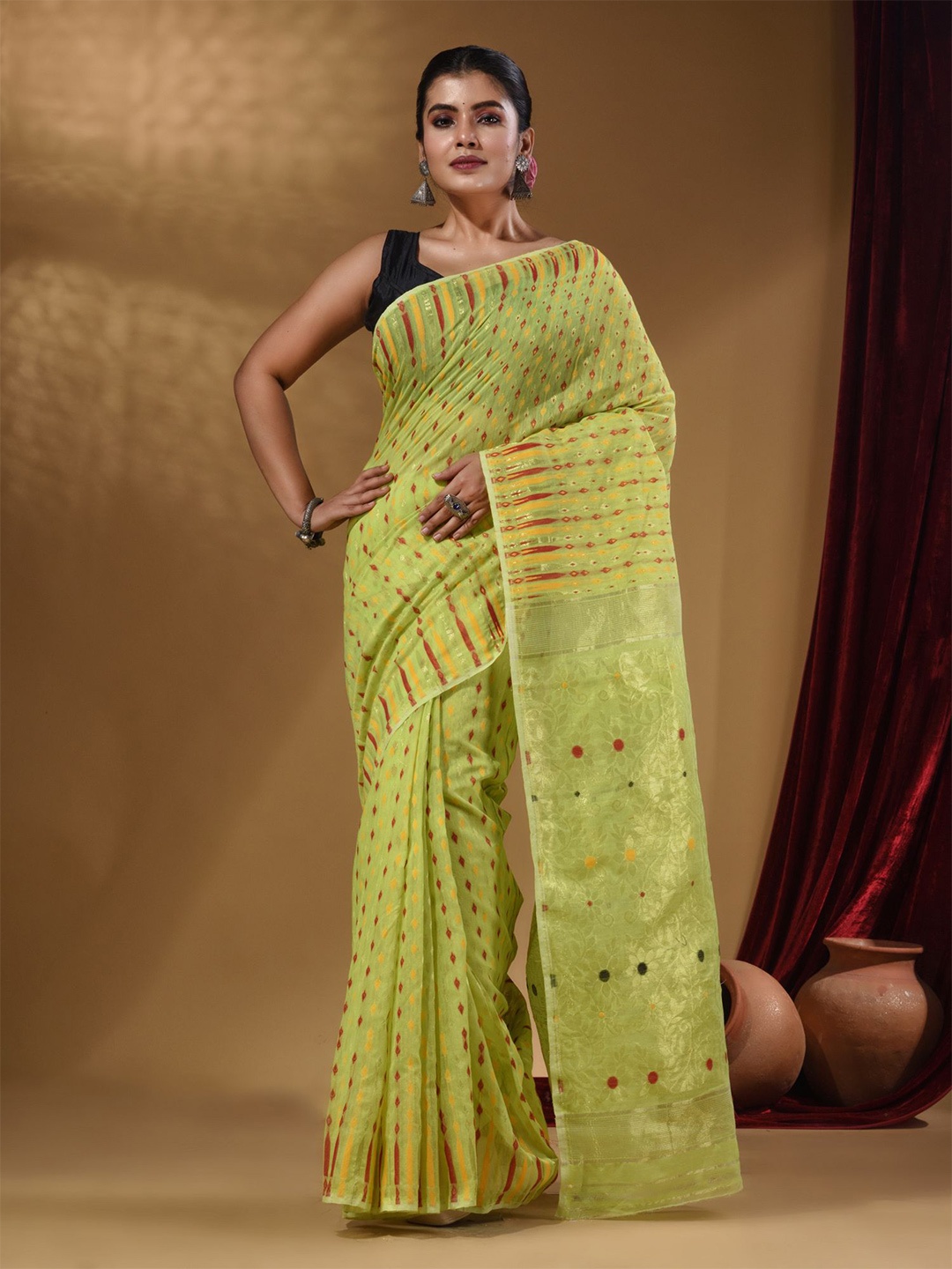 

Arhi Geometric Woven Design Zari Jamdani Saree, Lime green