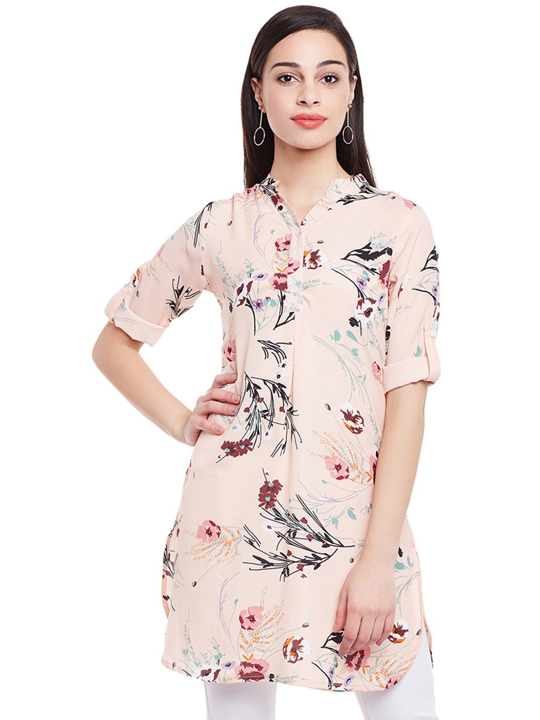 

Ruhaans Floral Printed Mandarin Collar Straight Kurta, Peach