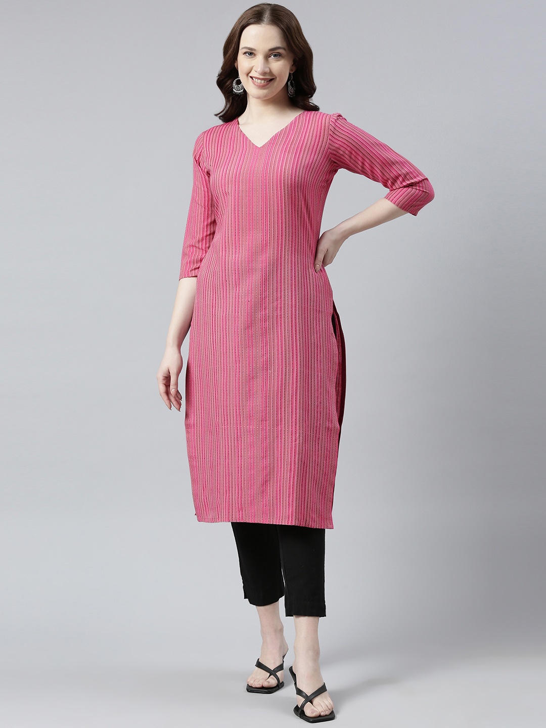 

HRITIKA Striped Kantha Work Pure Cotton Kurta, Pink