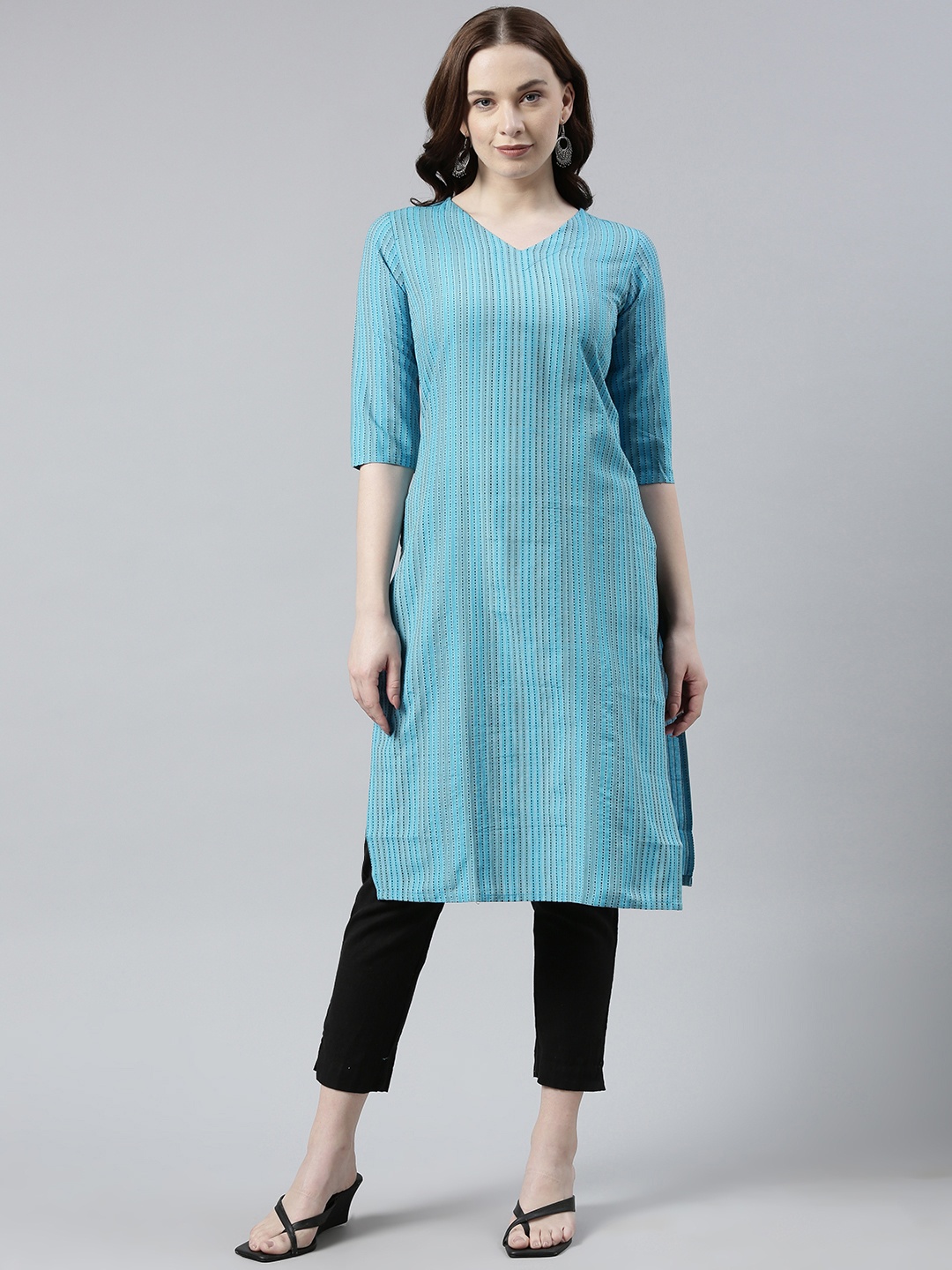 

HRITIKA Striped Kantha Work Pure Cotton Kurta, Blue
