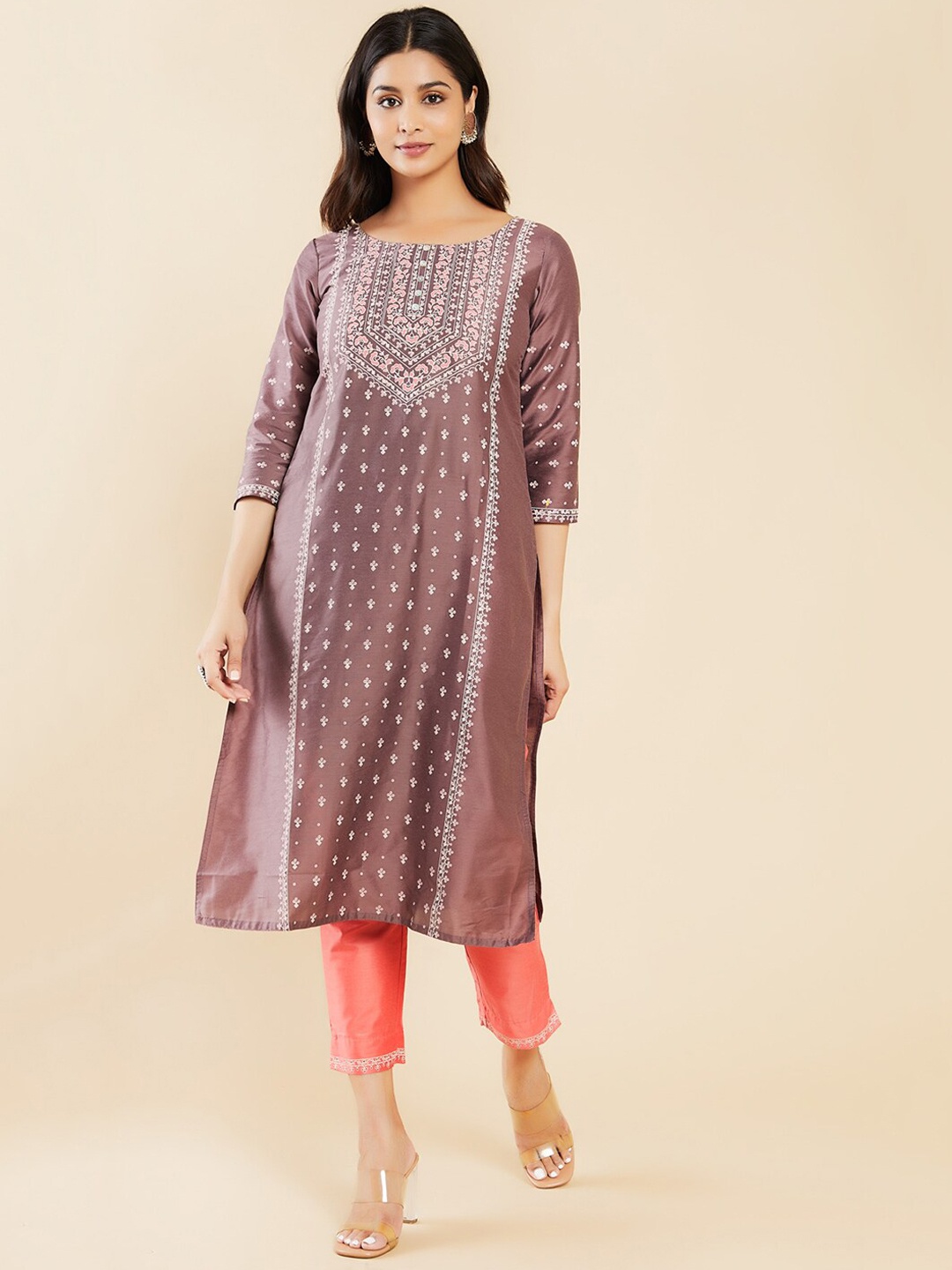 

Maybell Floral Printed Art Silk Kurta With Trousers, Purple