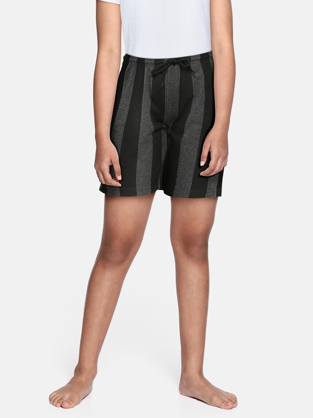 

SEYBIL Girls Striped Mid-Rise Lounge Shorts, Charcoal