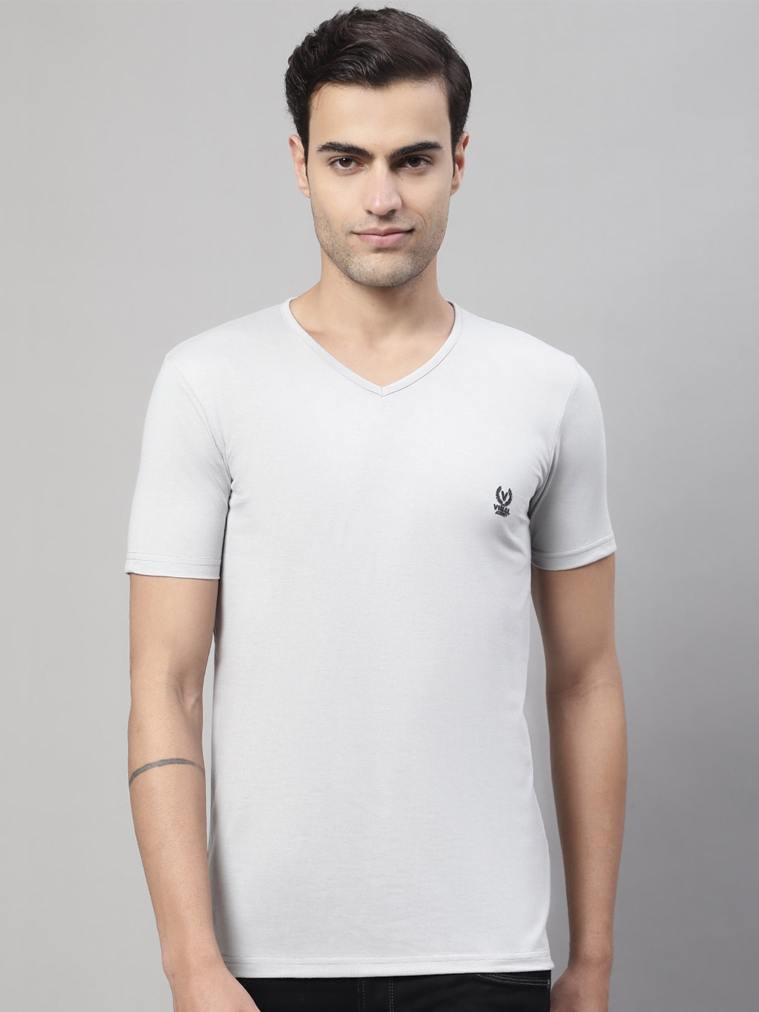 

MACK JONNEY V-Neck Regular Fit Cotton T-shirt, Grey