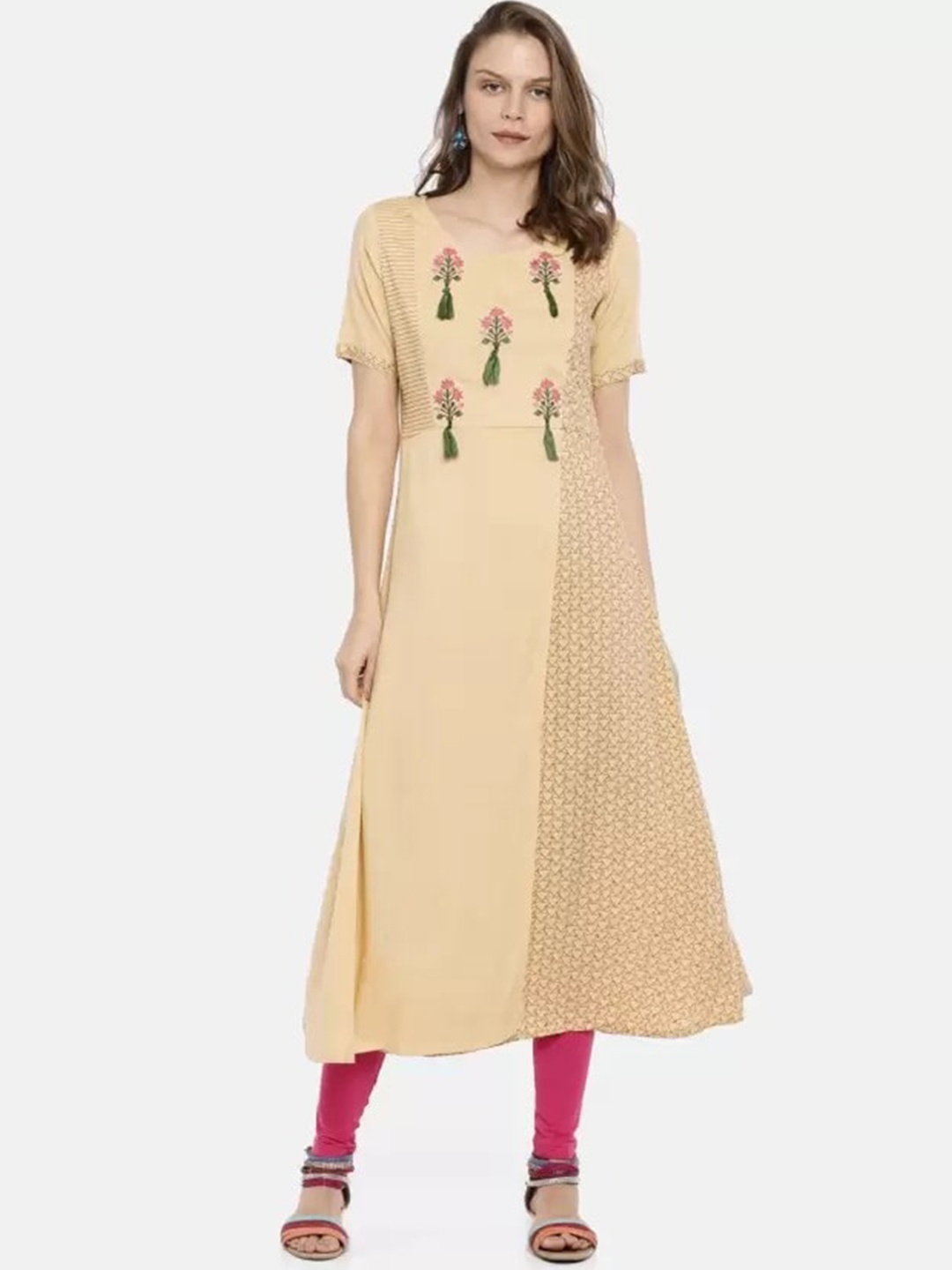 

Span Geometric Printed Thread Work Pure Cotton Kurta, Peach
