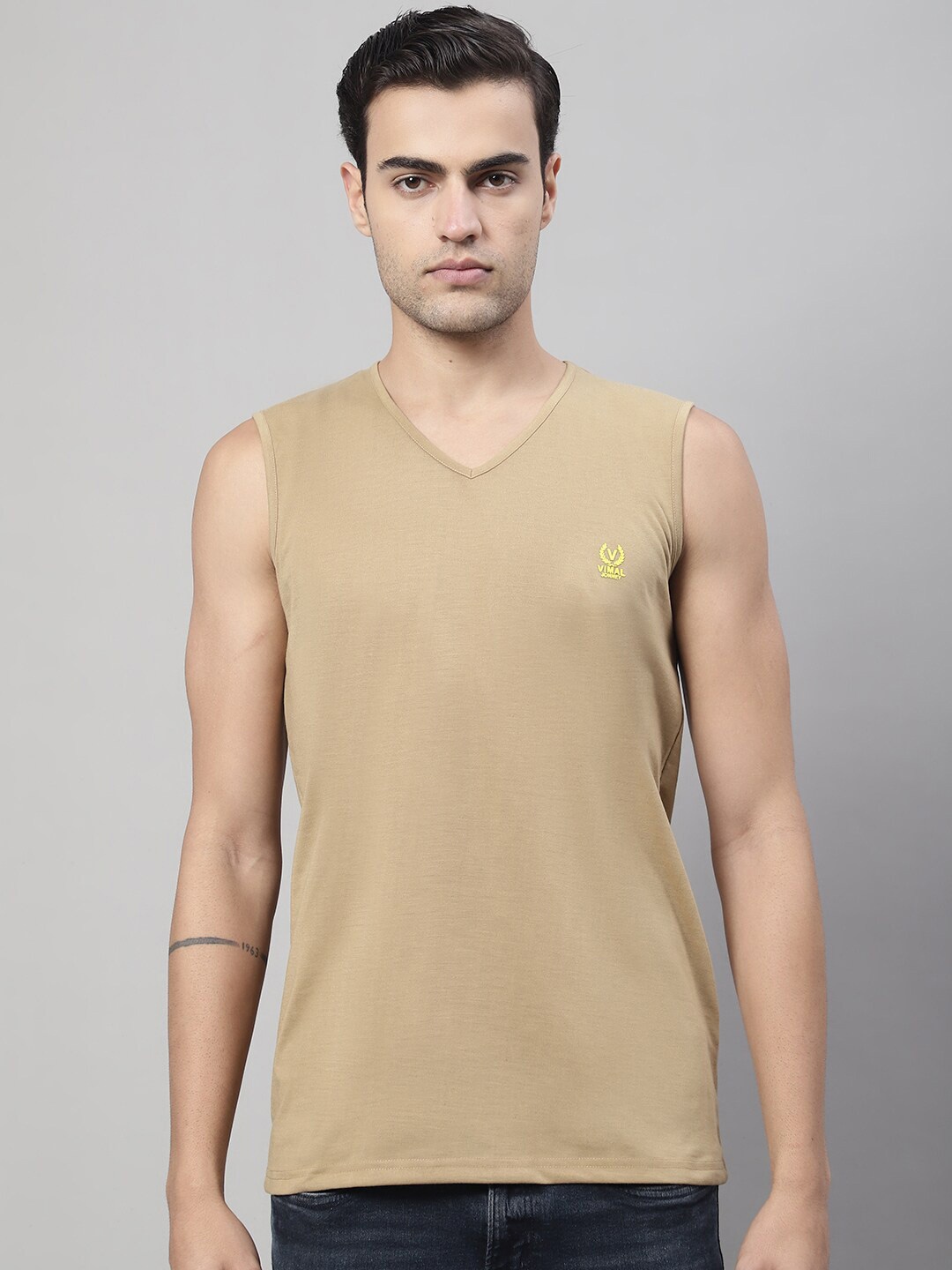 

MACK JONNEY V-Neck Regular Fit Cotton T-shirt, Beige