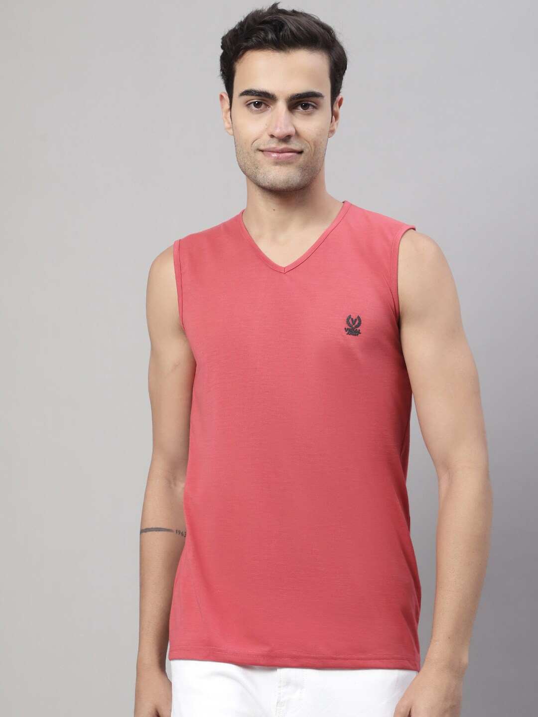 

MACK JONNEY V-Neck Sleeveless Cotton T-shirt, Pink