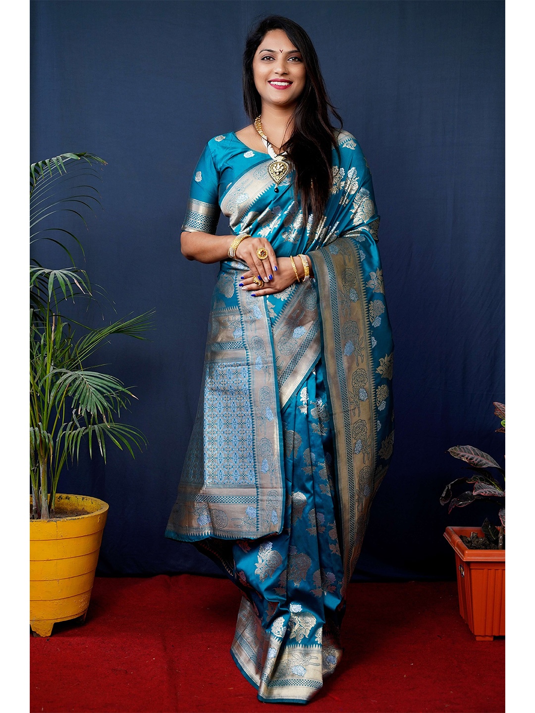 

Anaita Floral Woven Design Zari Pure Silk Banarasi Saree, Turquoise blue