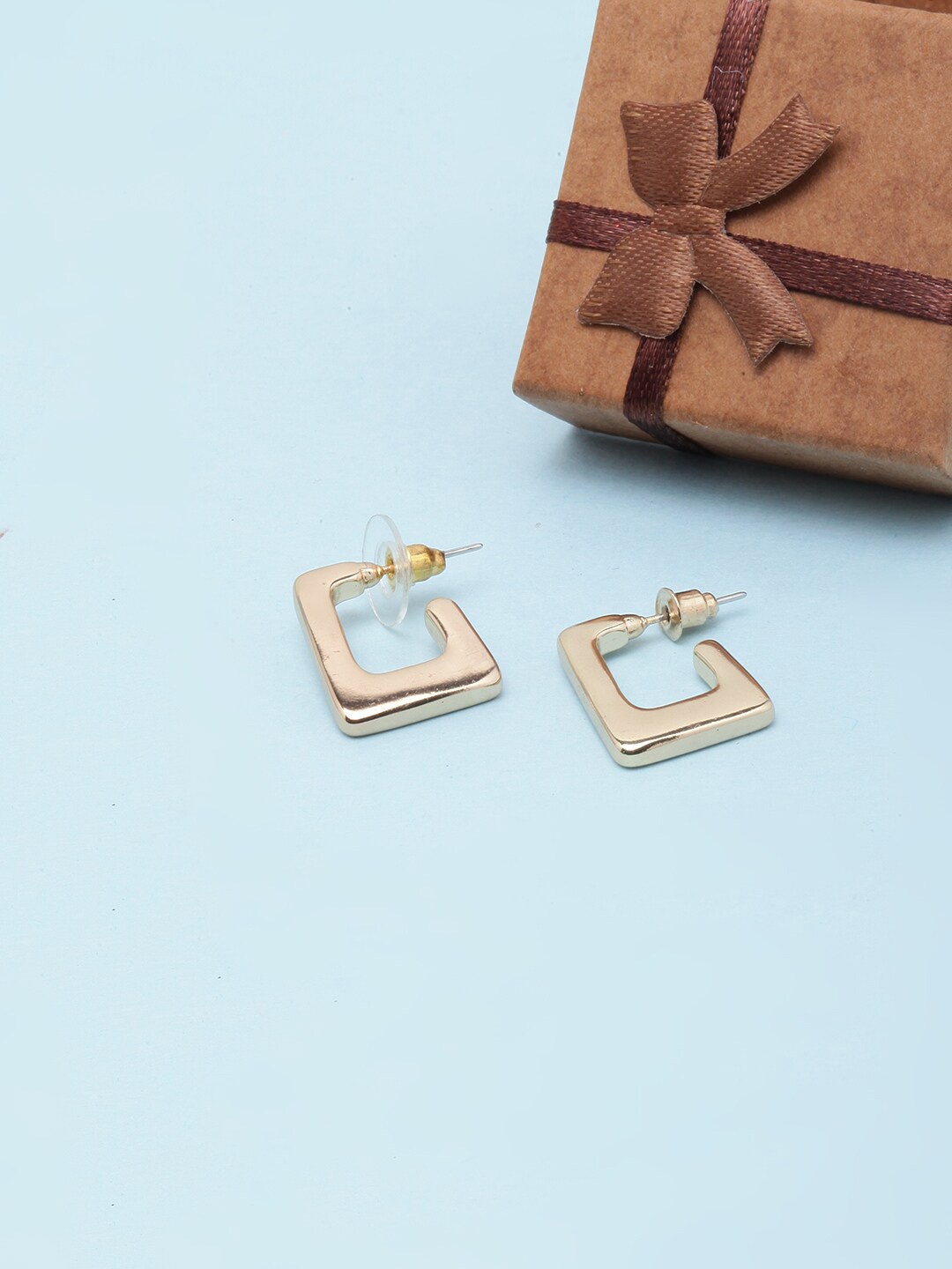 

DressBerry Gold-Plated Contemporary Studs Earrings