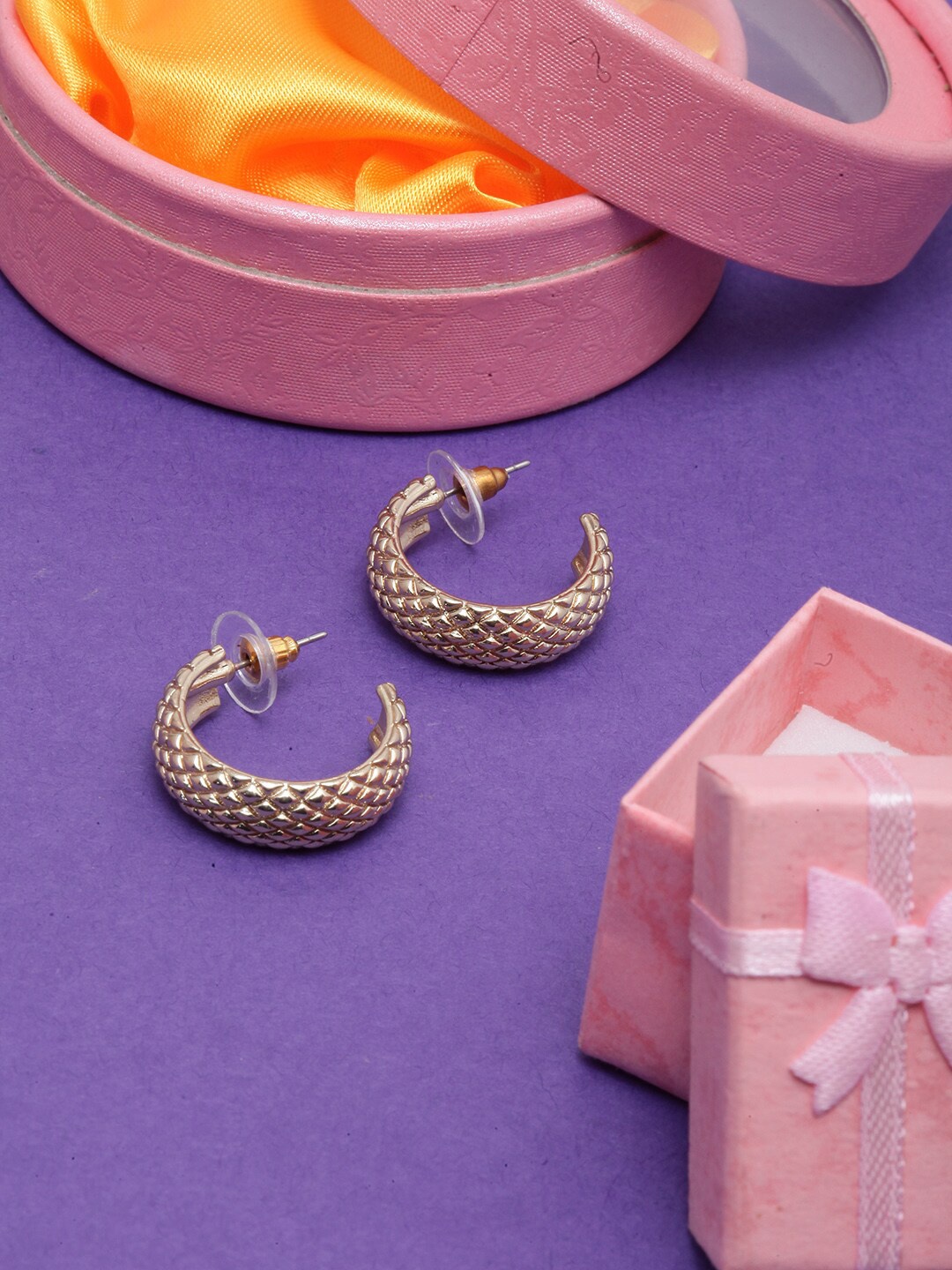 

DressBerry Gold-Plated Circular Half Hoop Earrings