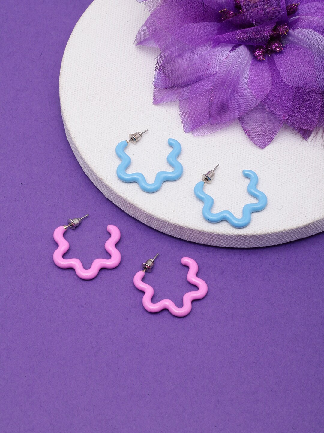 

DressBerry Pack of 2 Silver-Plated Contemporary Drop Earrings