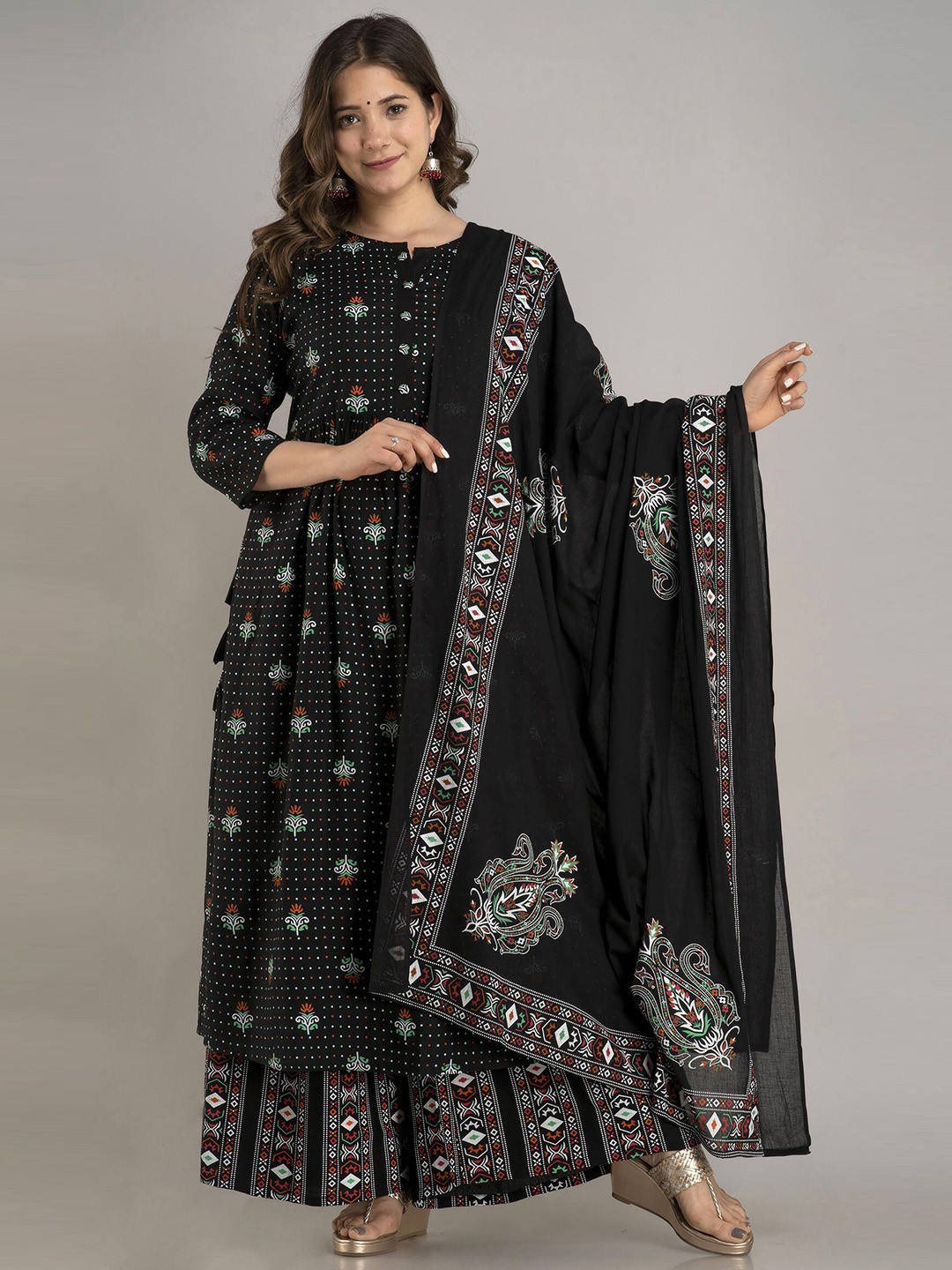 

misbis Floral Printed Notched Neck Kurta & Palazzo With Dupatta, Black