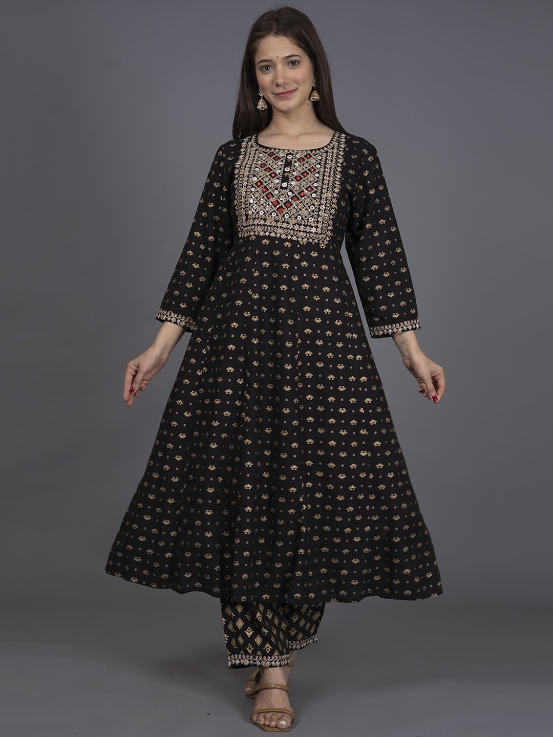 

misbis Floral Printed Kurta with Palazzos & Dupatta, Black