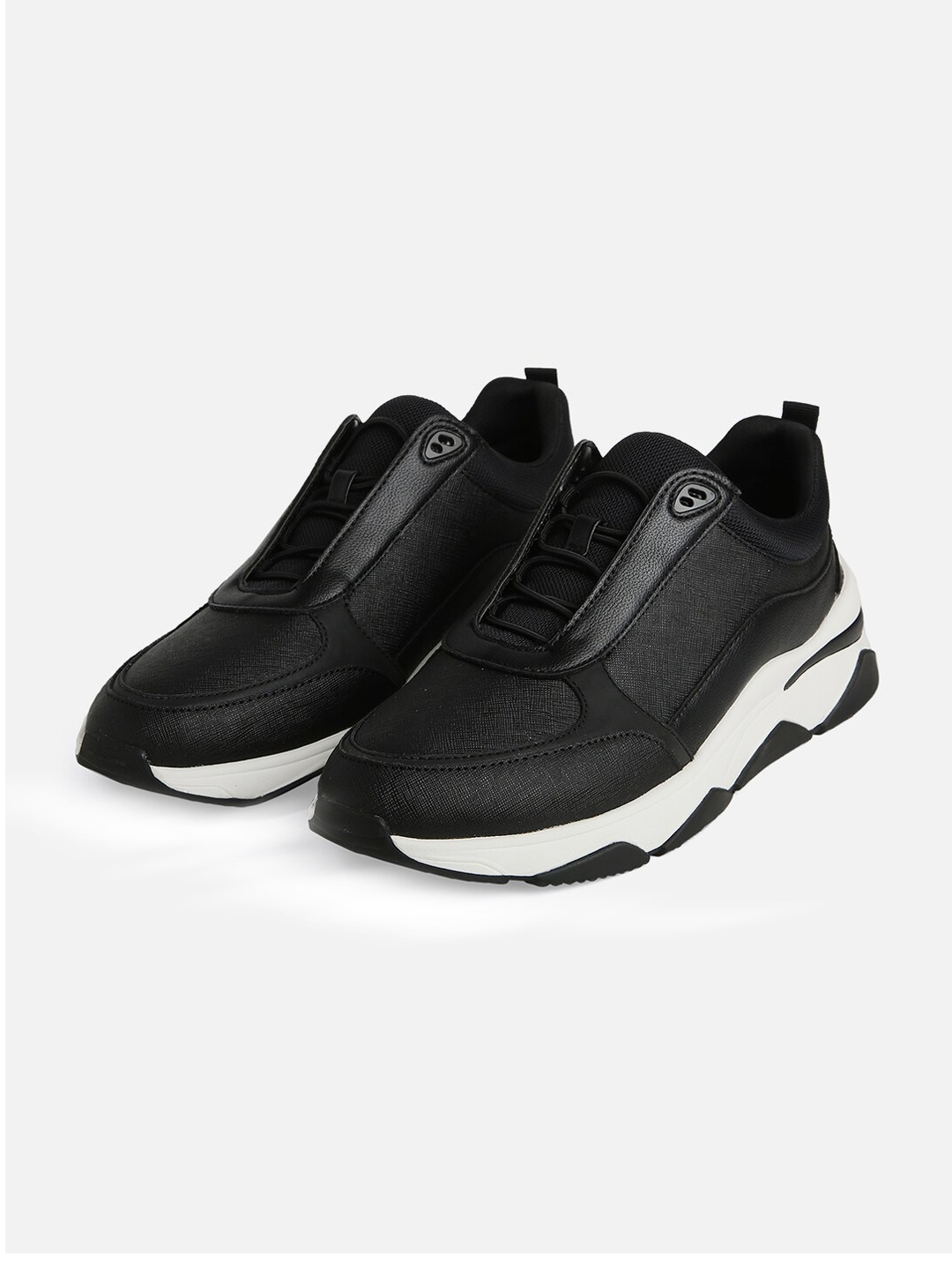 

ALDO Men Contrast Sole Lace Ups Sneakers, Black