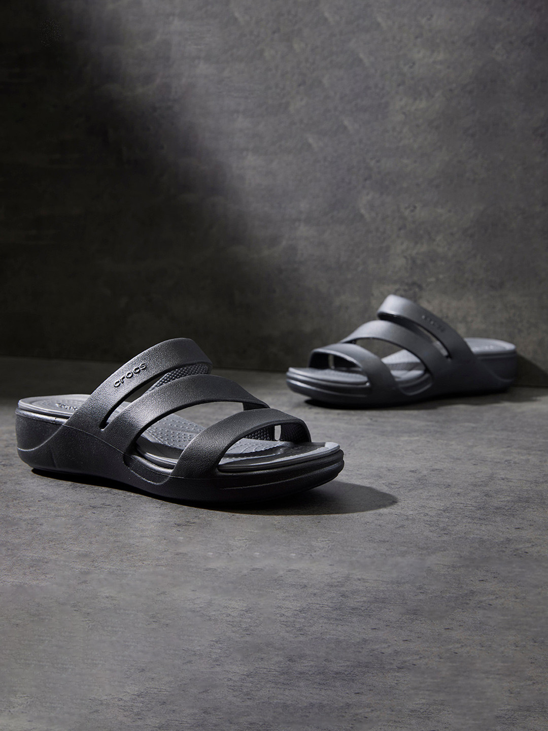 

Crocs Women Open Toe Flats, Black